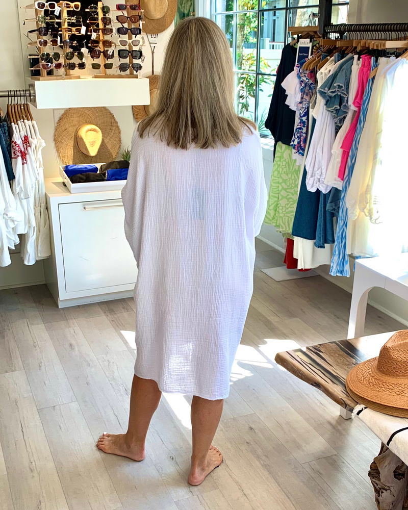 
                  
                    Load image into Gallery viewer, Beach Poncho in White
                  
                